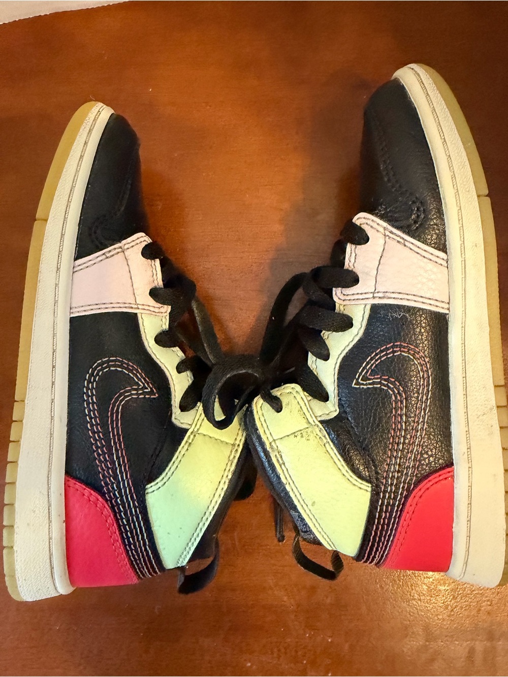 Basketball Playtime nike air jordan 1 Mid kids size 13c Black Red yellow pink - Picture 9 of 14